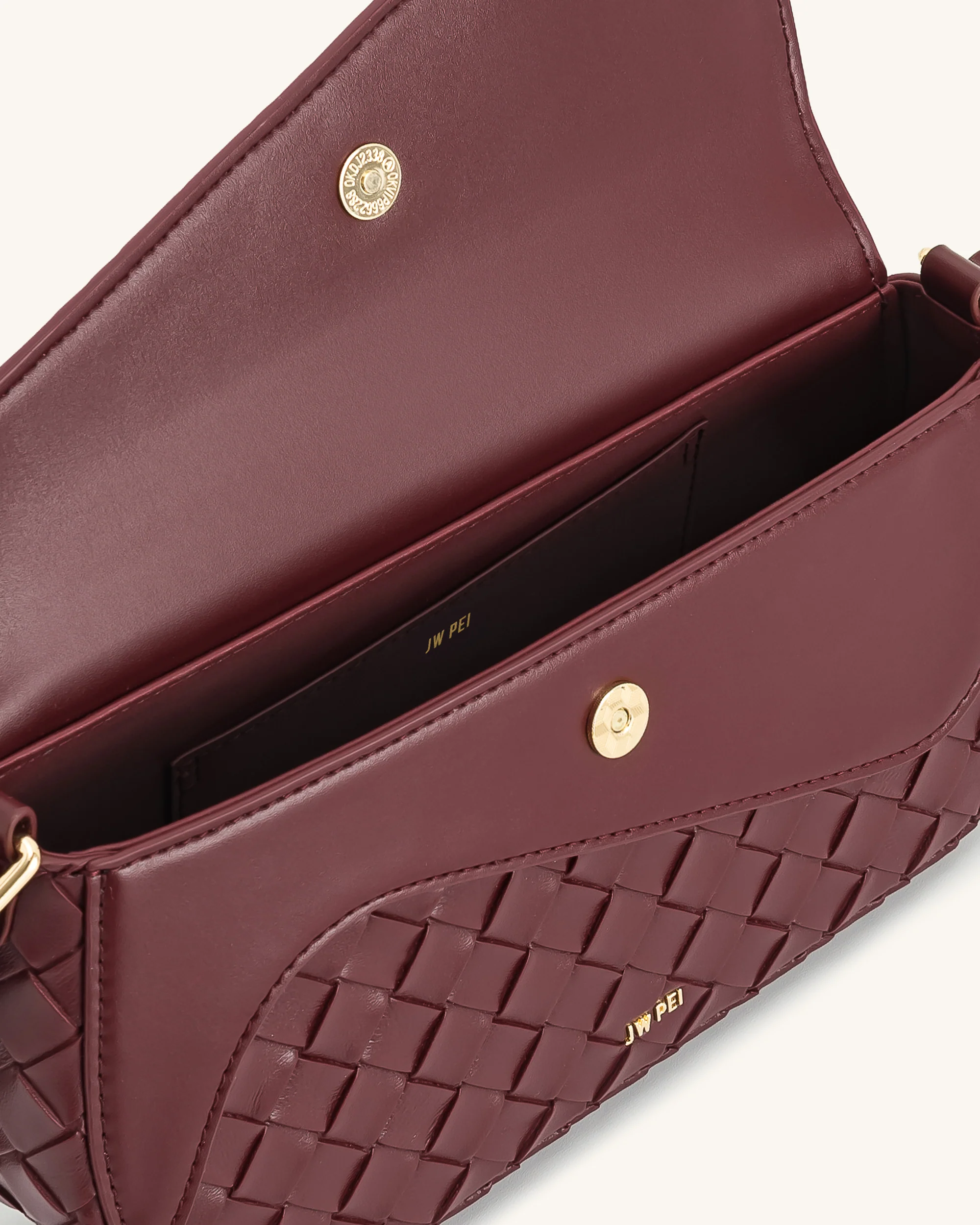 Addisyn Schultertasche mit Flechtstruktur – Burgunderrot - Image 4