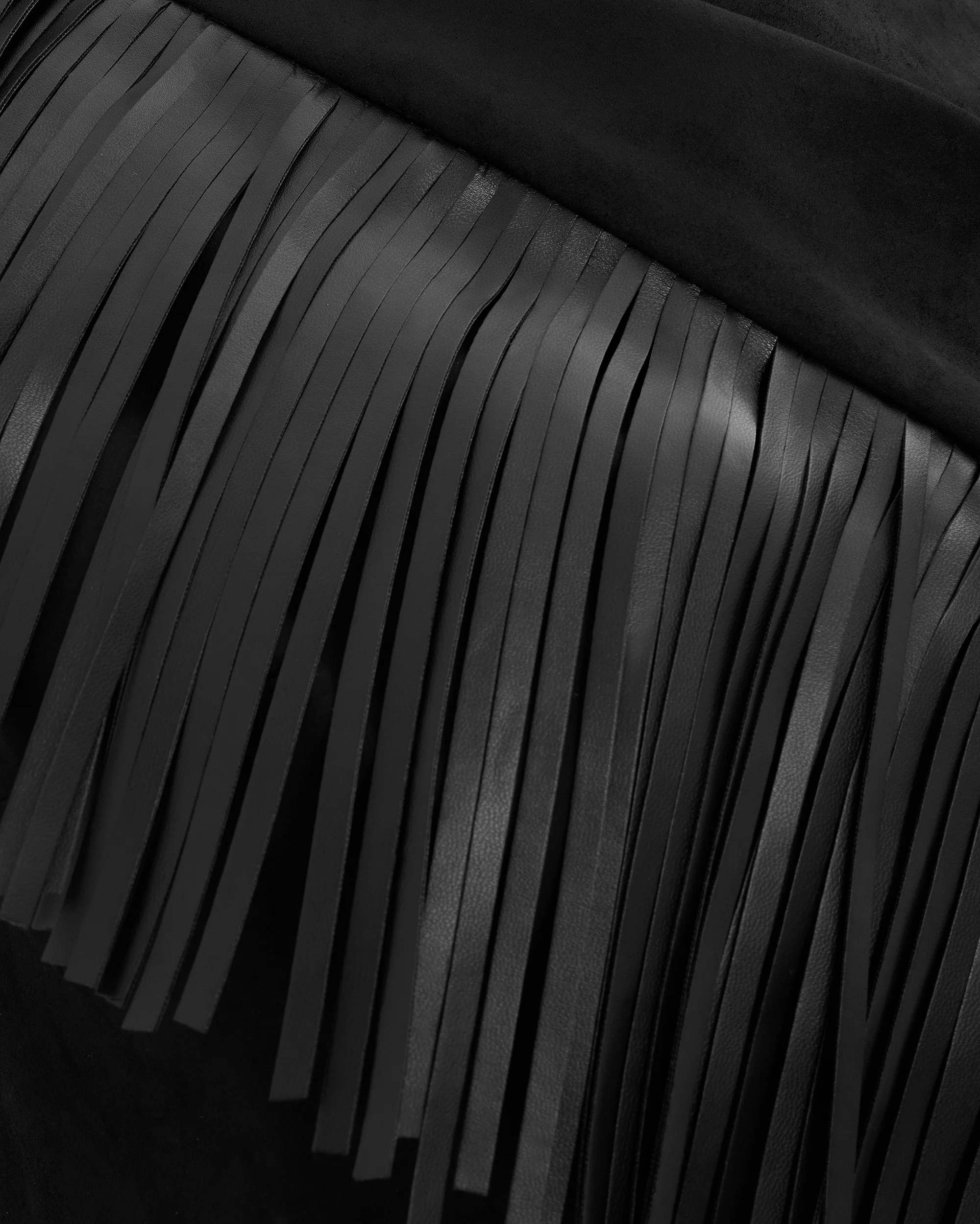 Ariana Asymmetrisches Fransen-Suede-Top - Schwarz - Image 7