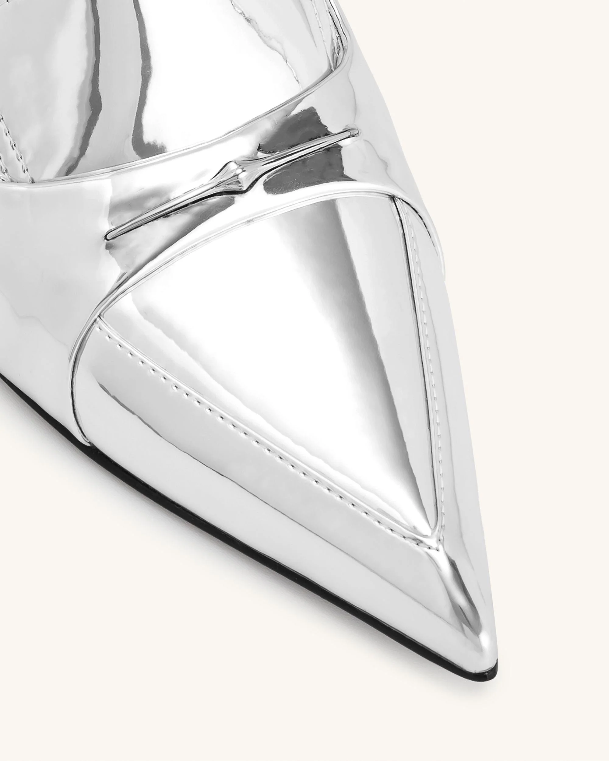 Carla Metallic Kitten Heel Pumps - Silber - Image 5