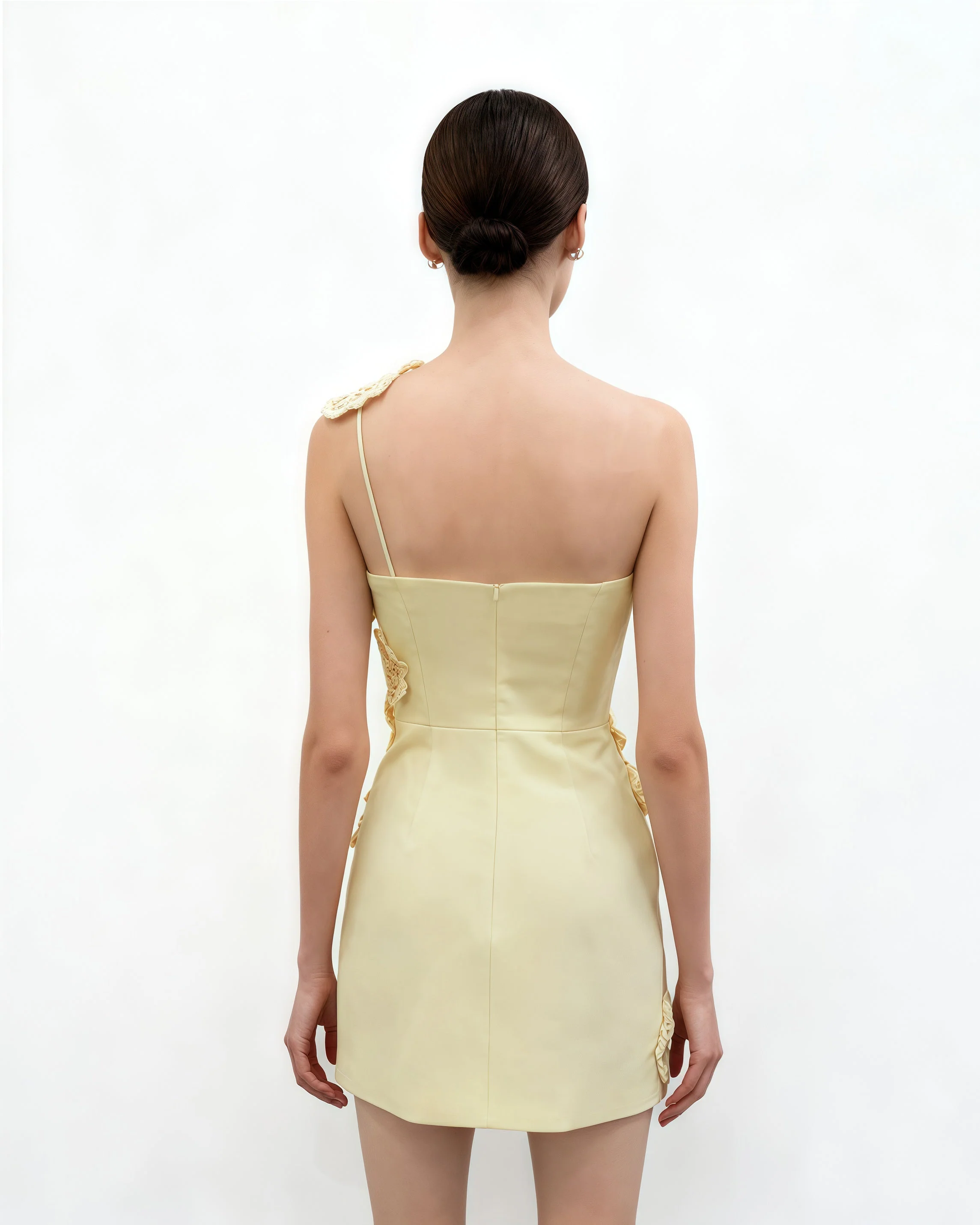 Häkel-Minikleid mit Blumenapplikation - Gelb - Image 4