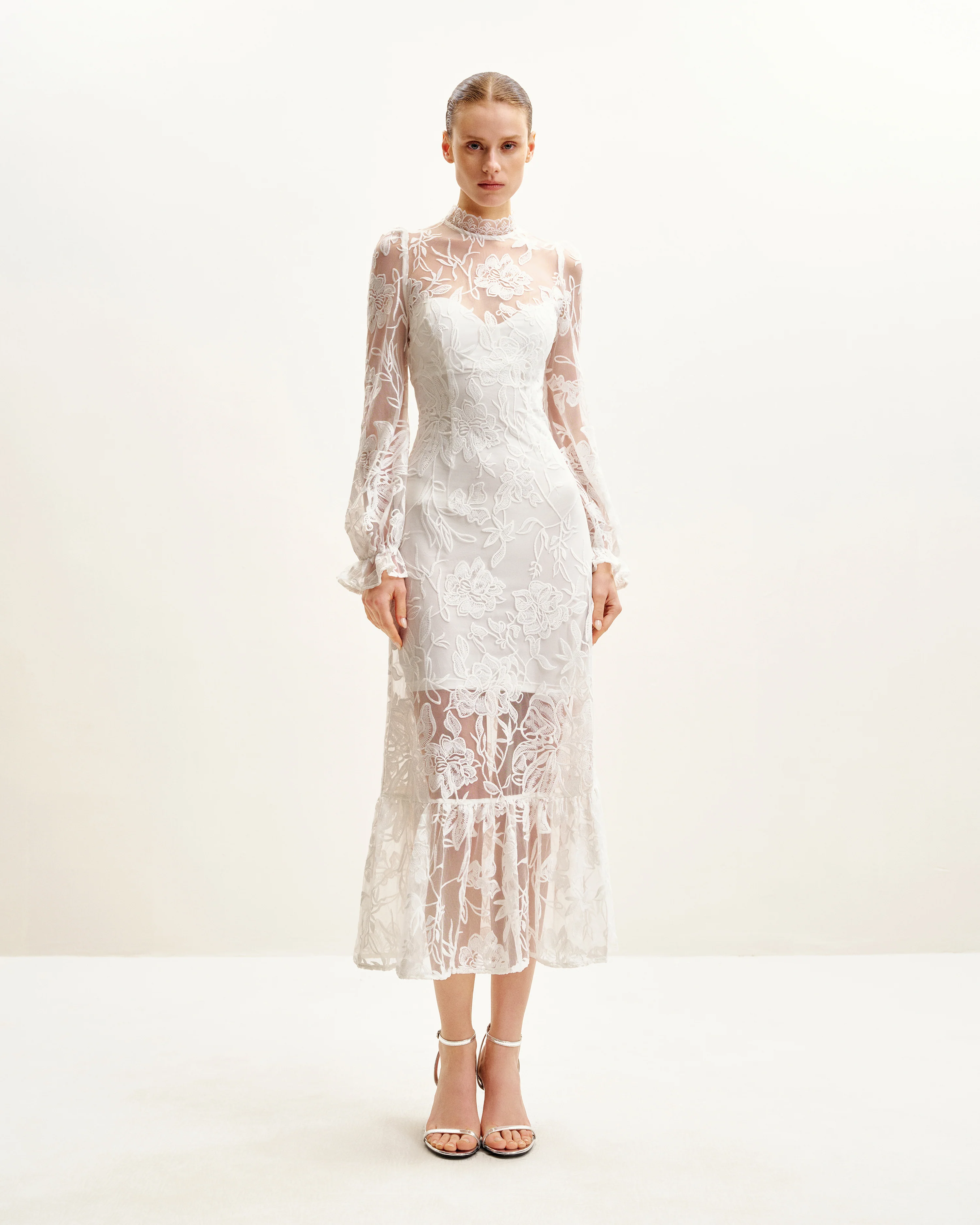 Elegantes Midikleid aus Spitze - Weiß