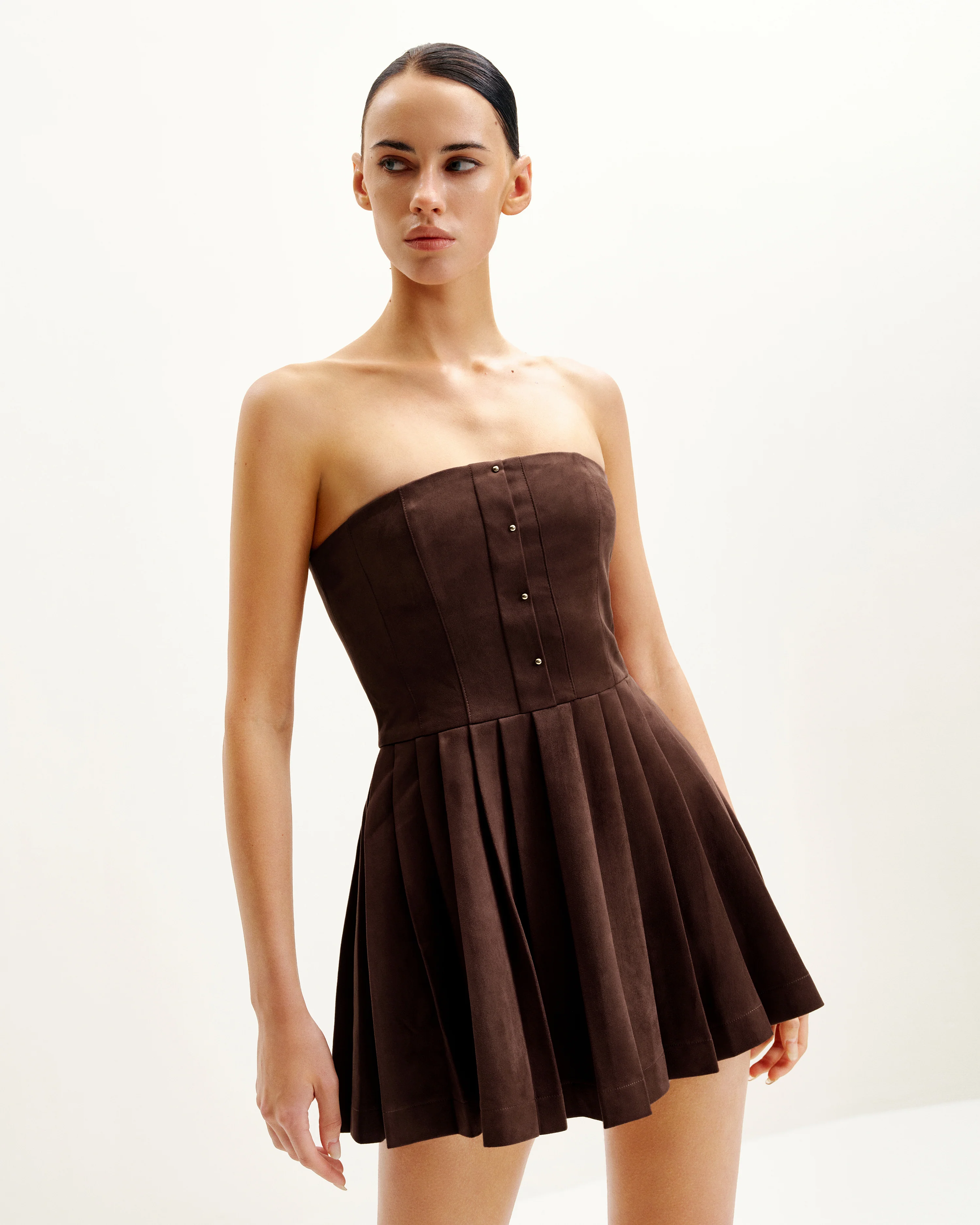 Ellie Plissiertes Samtkleid - Schokoladenbraun - Image 2