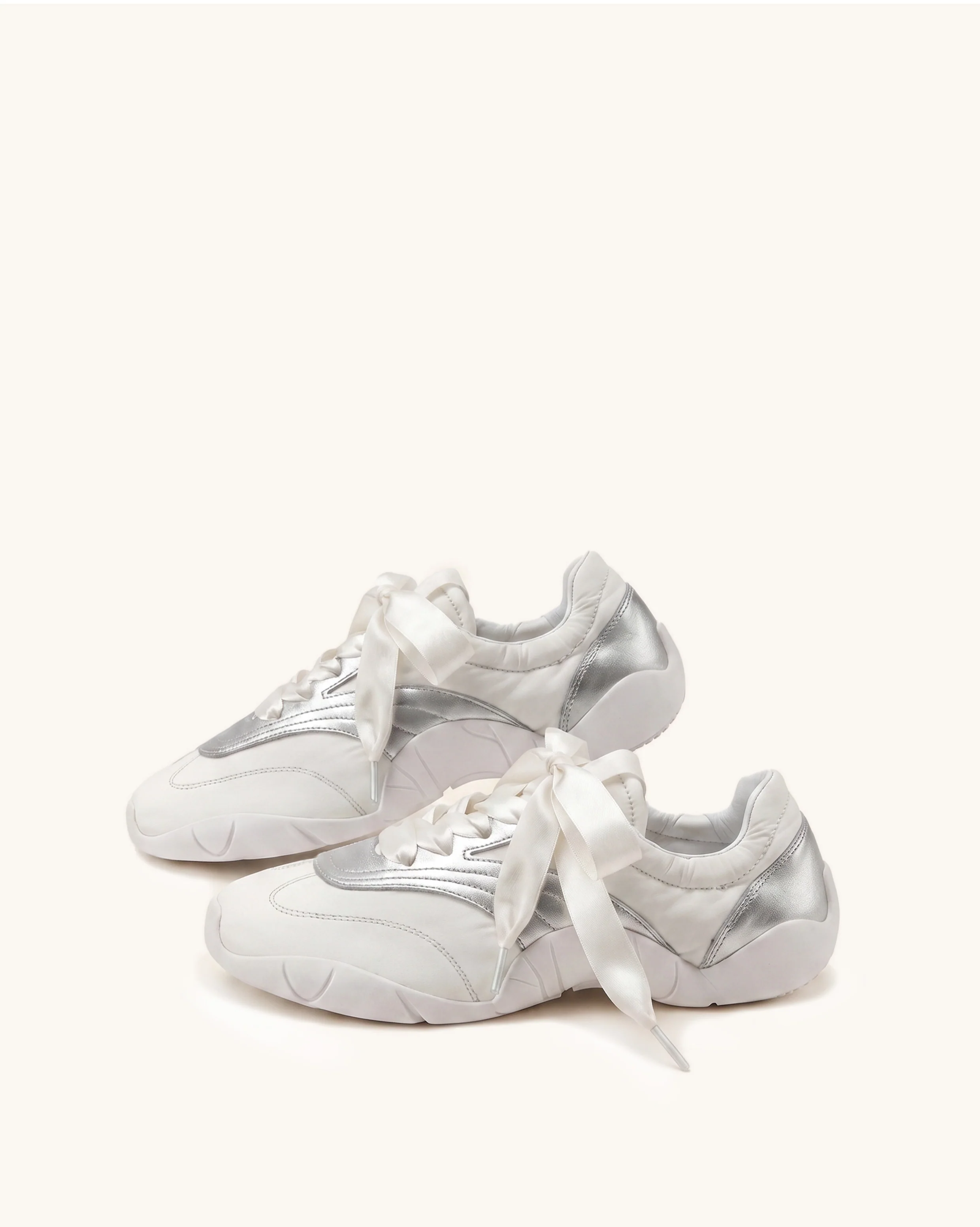 Flavia Ballerina-Sneakers mit Band und Spitze - Weiß-Silber