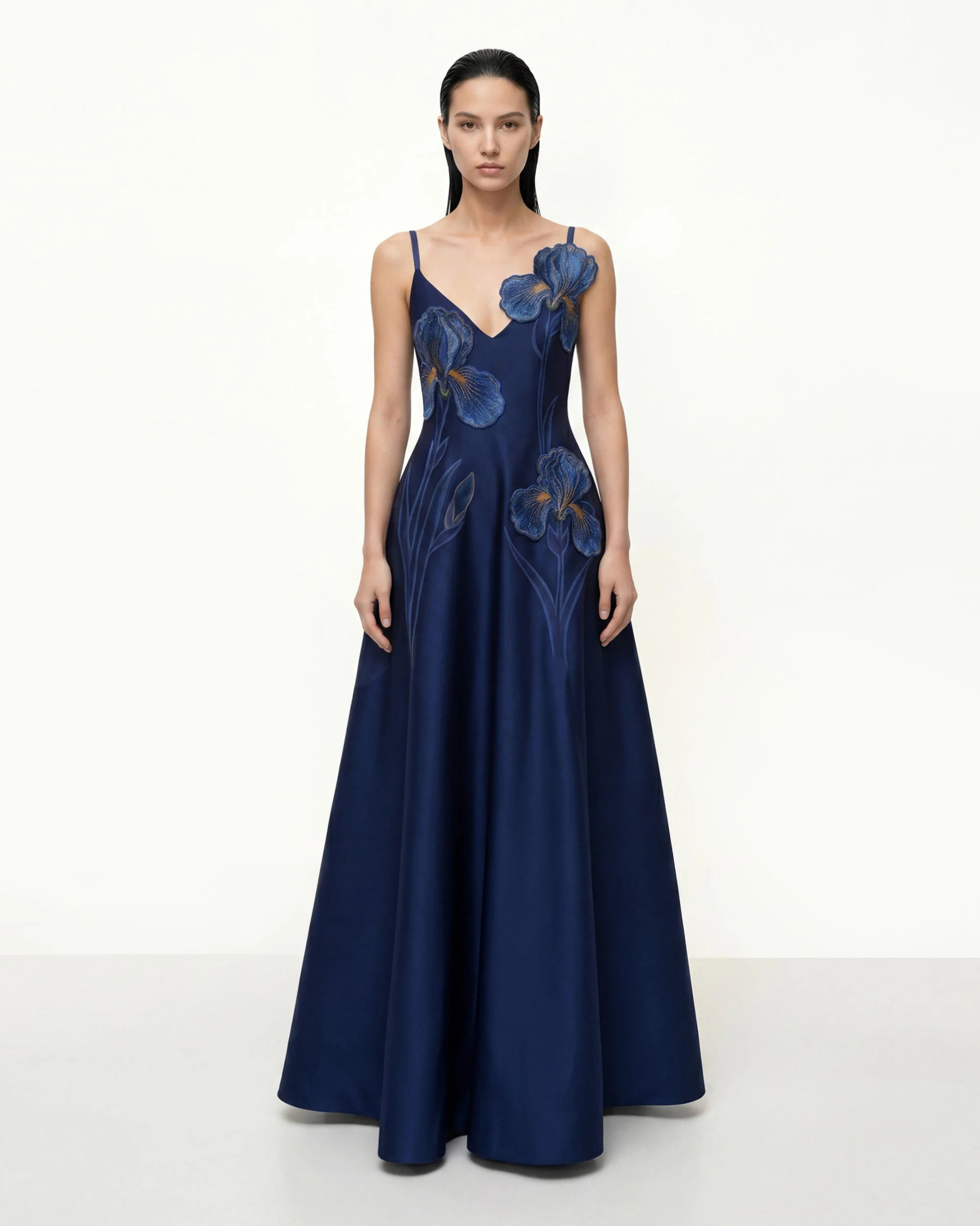 Iris Besticktes A-Linien-Maxikleid - Marineblau