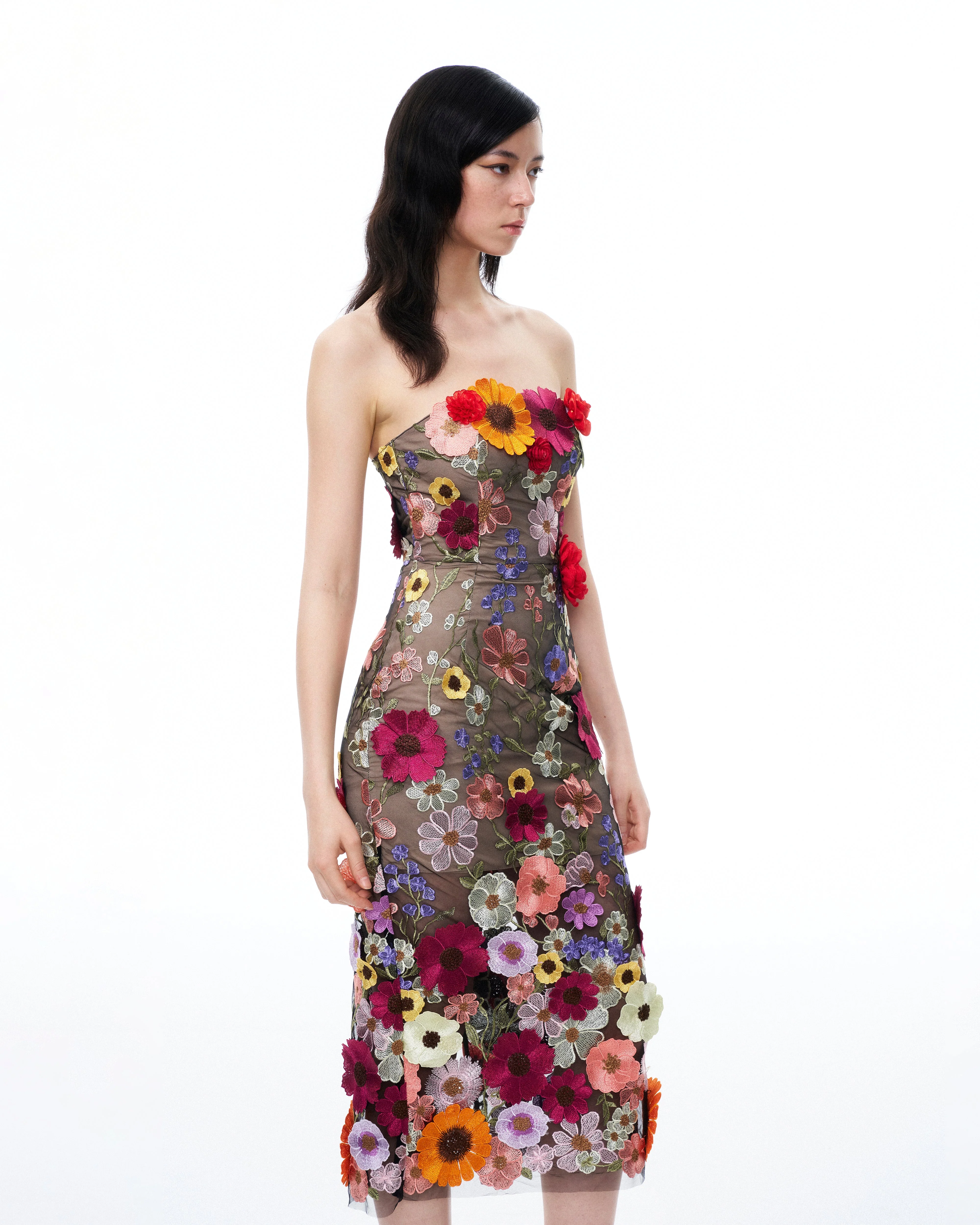 Isolde 3D-Blumenstickerei-Maxikleid – Schwarz Mehrfarbig - Image 5