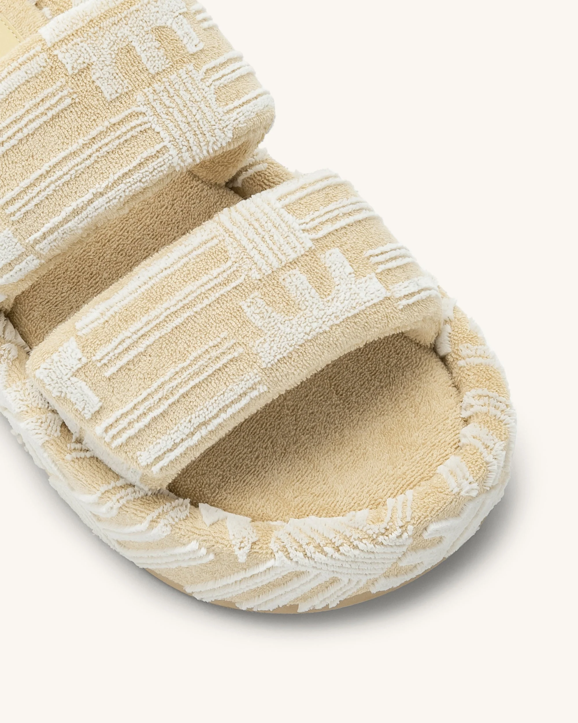 Lexi Frottee-Rutsch-Sandale - HaferMilch - Image 5