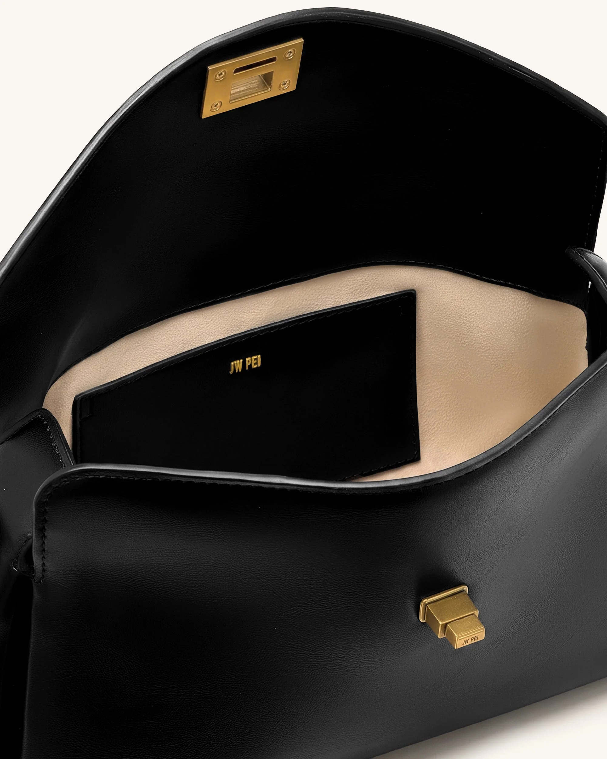 Lucia Schultertasche mit asymmetrischer Klappe - Schwarz - Image 4