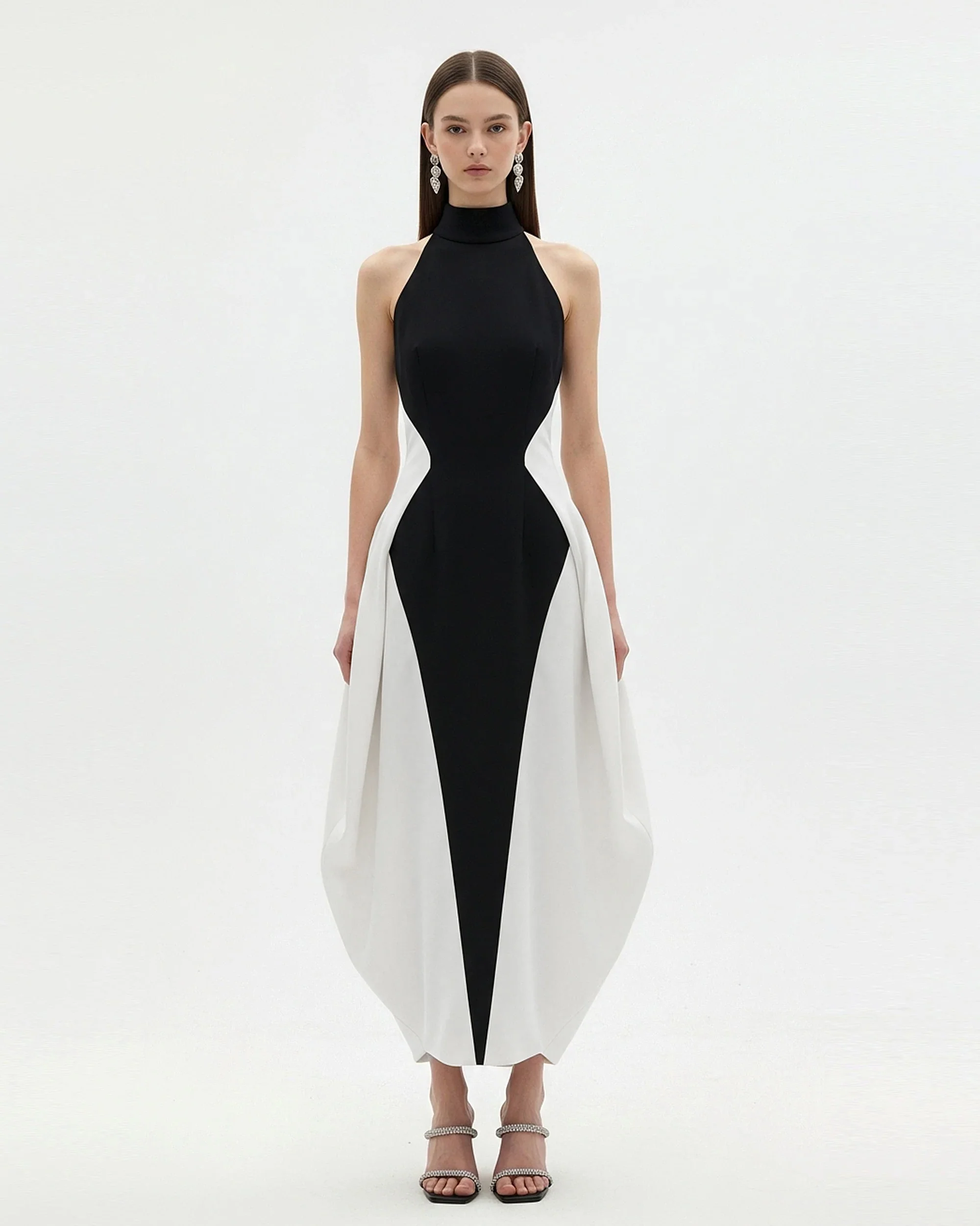 Monochrom Geteiltes Maxi-Kleid – Schwarz