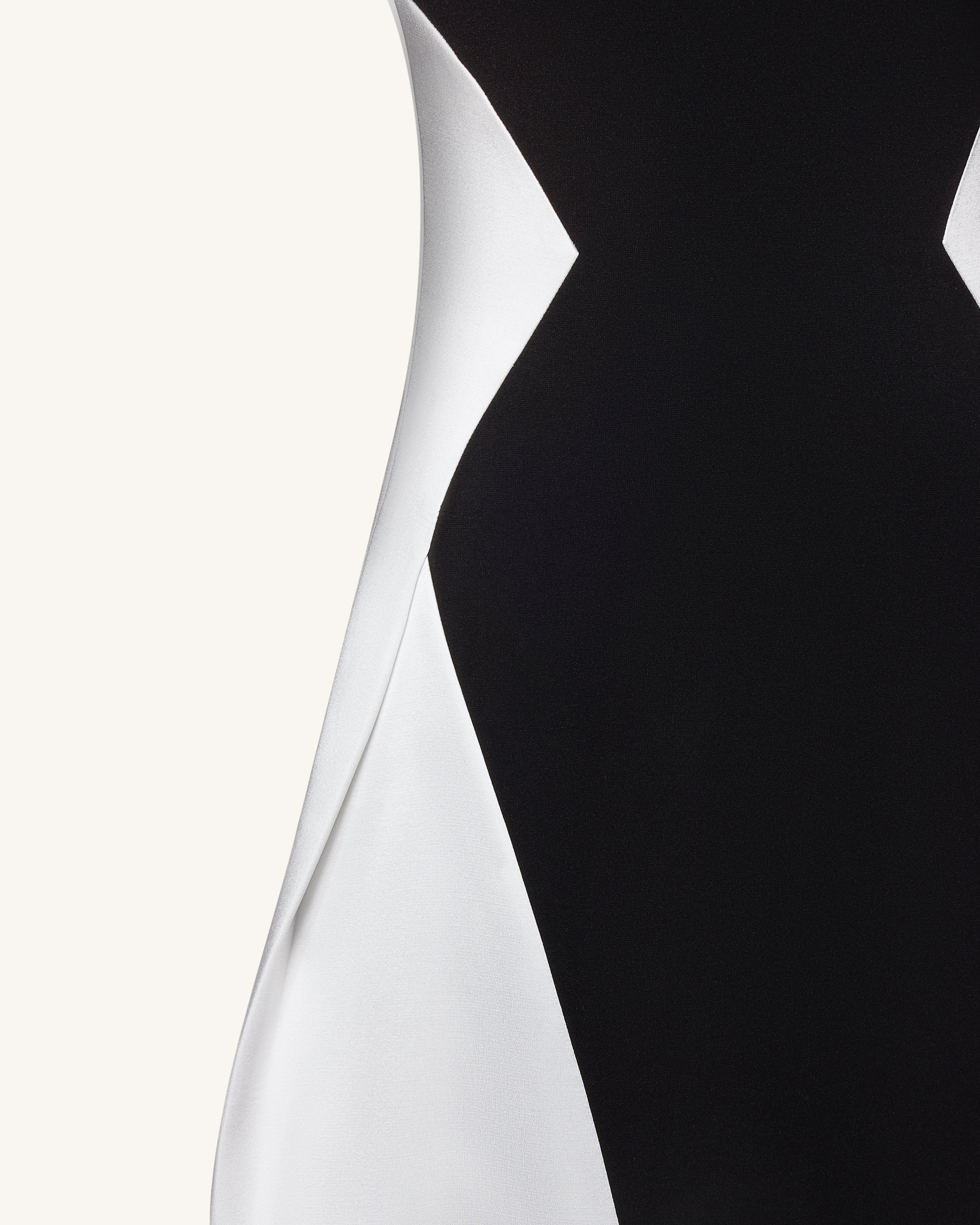 Monochrom Geteiltes Maxi-Kleid – Schwarz - Image 5