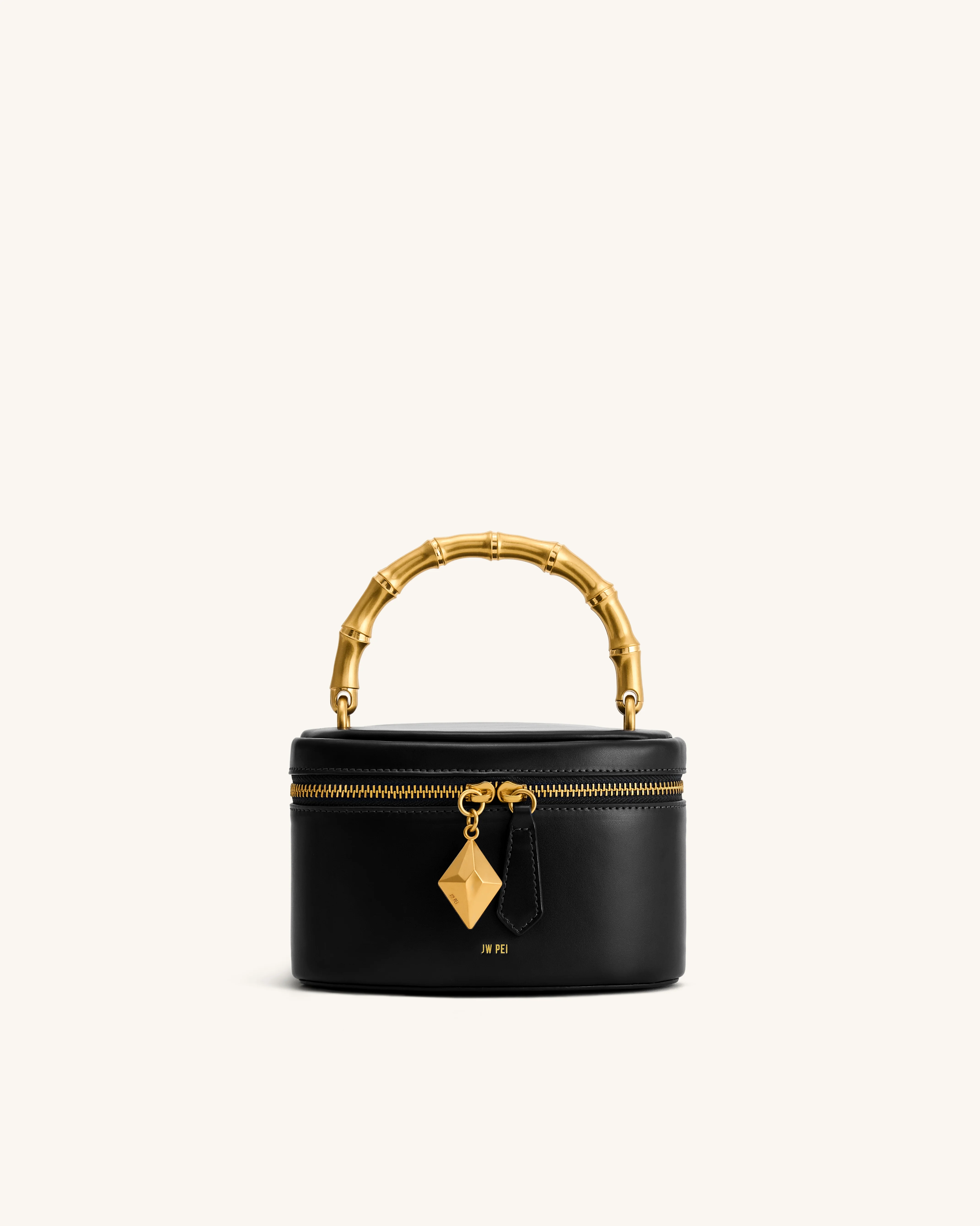 Natalie Handtasche mit geometrischem Metallanhänger - Schwarz