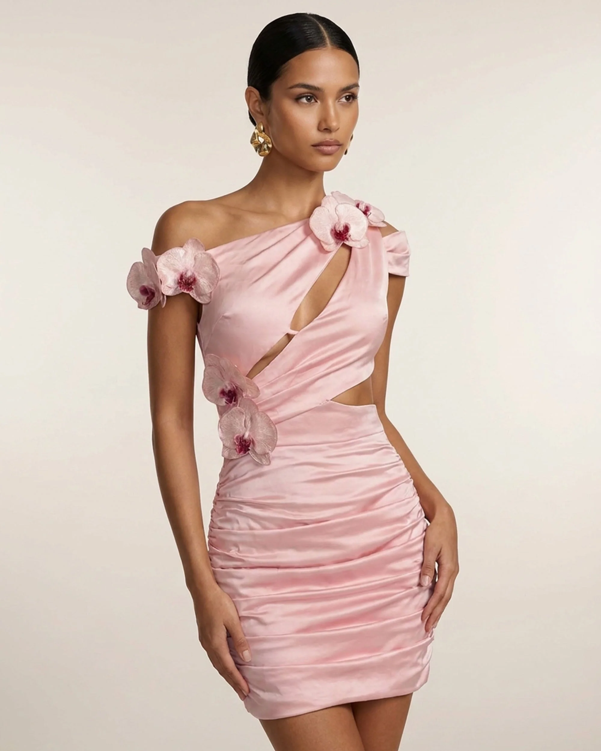 Besticktes Orchideen-Minikleid mit Cut-outs und Raffung - Zartrosa