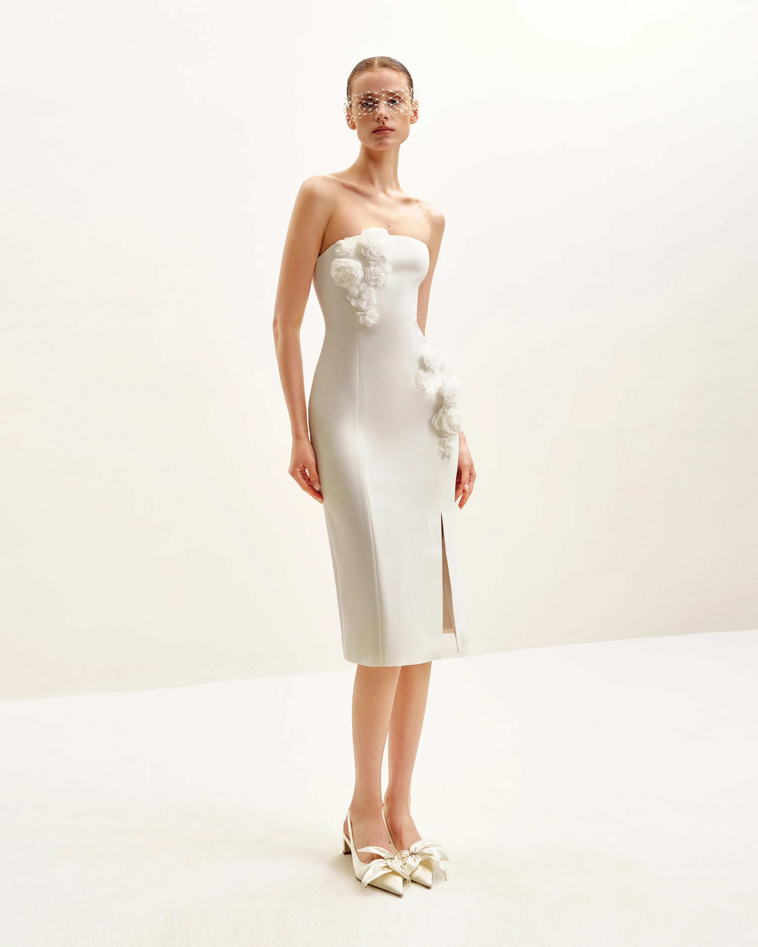 Petal Perfection Cocktailkleid - Weiß - Image 2