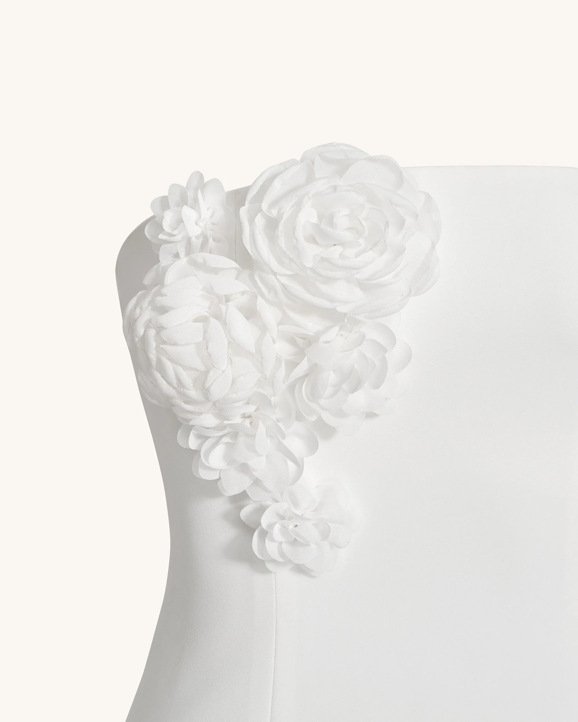 Petal Perfection Cocktailkleid - Weiß - Image 7