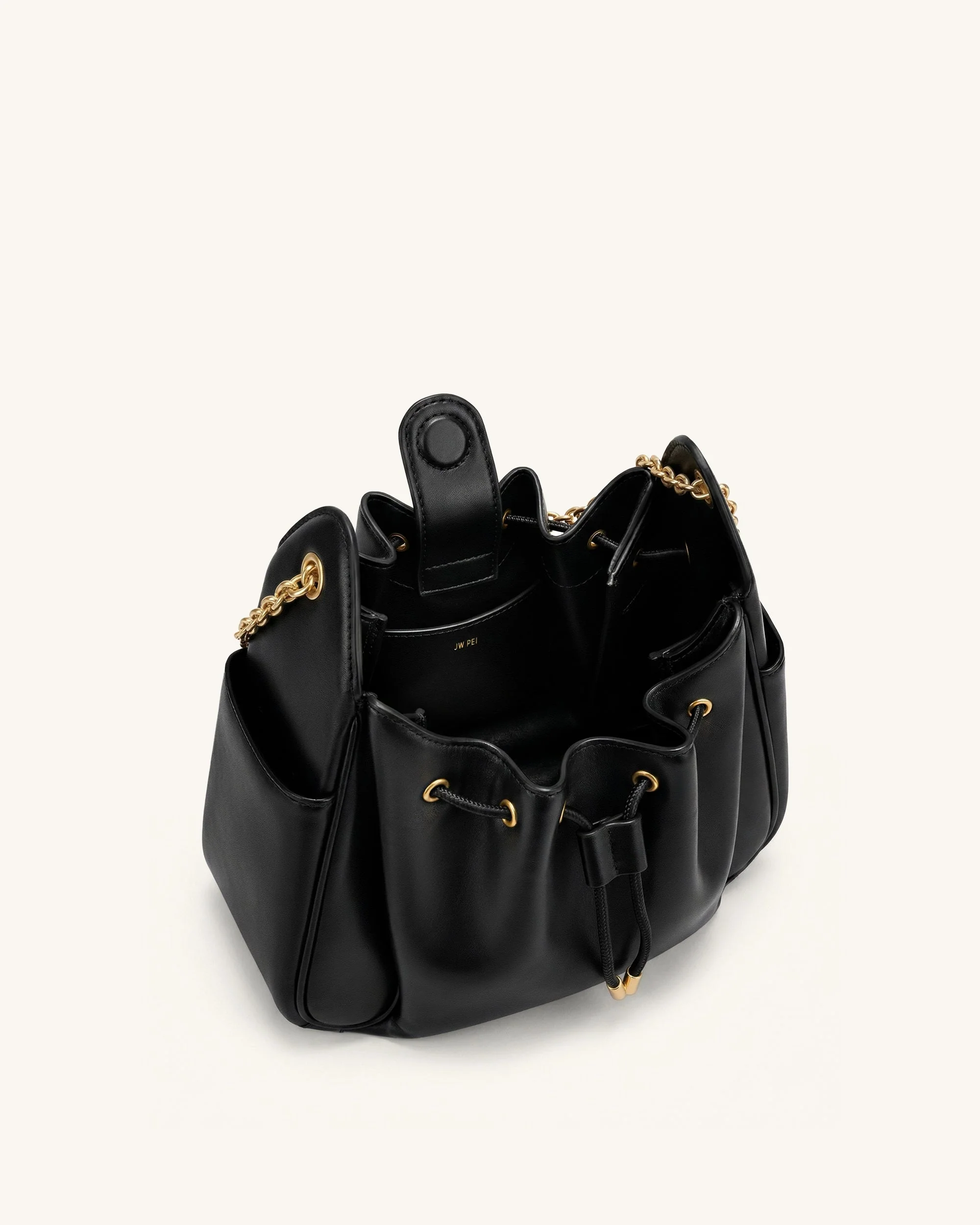 Rowan Geraffte Beuteltasche mit Kordelzug und Kette - Schwarz - Image 4