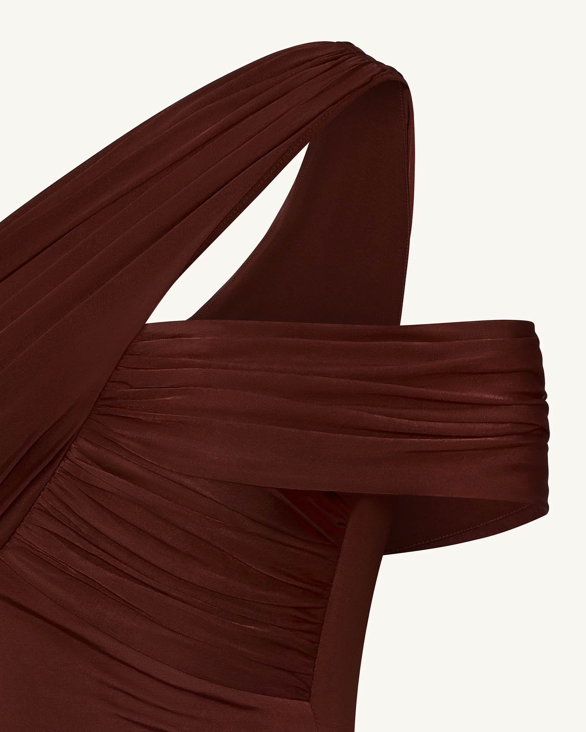 Asymmetrisches One-Shoulder-Oberteil mit Raffung - Braun - Image 8