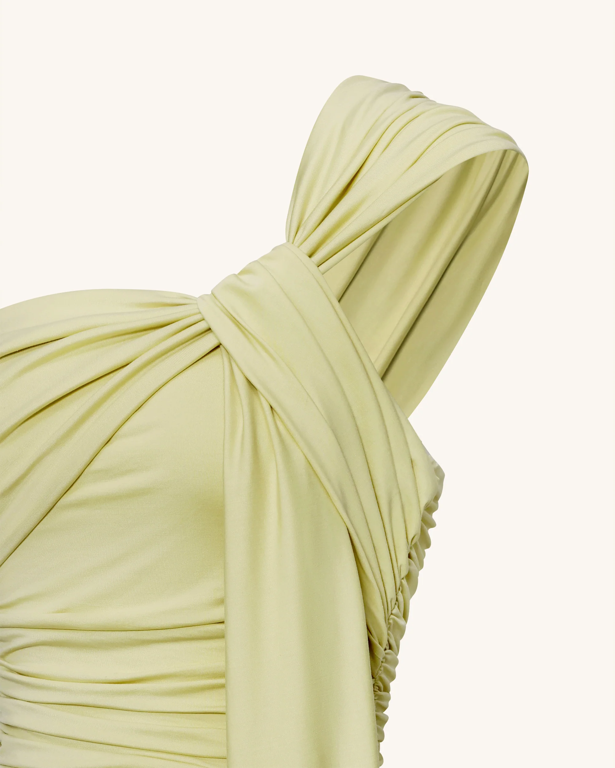 Gerüschtes One-Shoulder Maxikleid mit Schleppe - Grün - Image 7