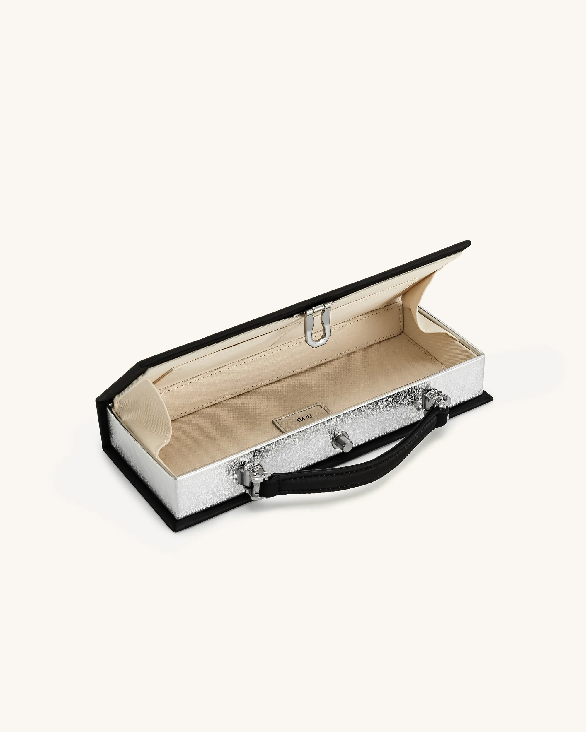 Vera Rechteckige Clutch mit Perlendekor – Schwarz - Image 4